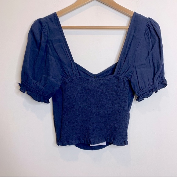 WAYF Puff Sleeve Smocked Back Crop Top Navy Blue - Picture 3 of 6